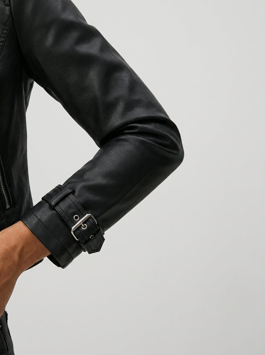 Kyra™ | Giacca Corta in Ecopelle Stile Y2K