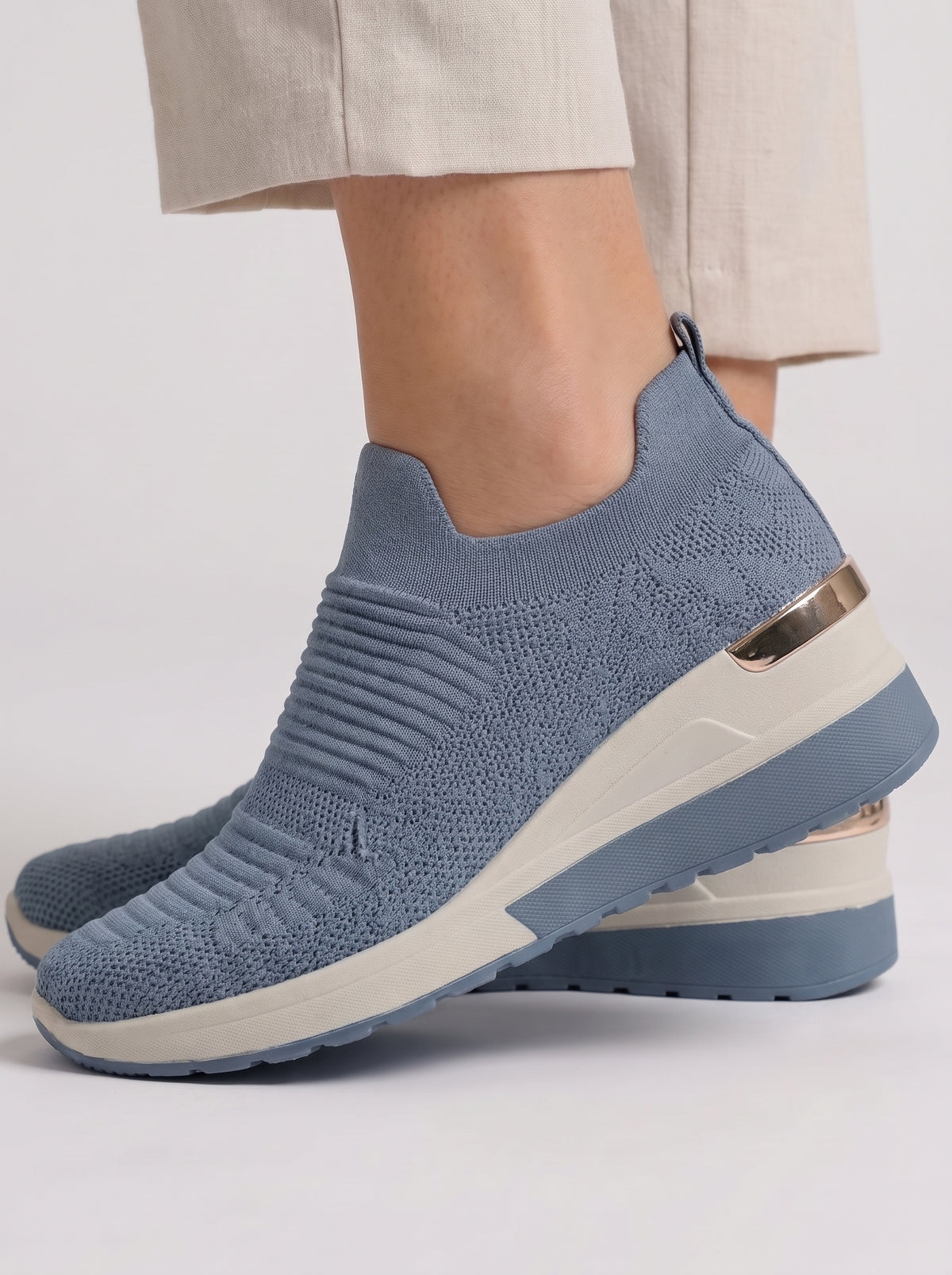 Serena™ | Sneaker Slip-On in Maglia con Dettaglio Dorato