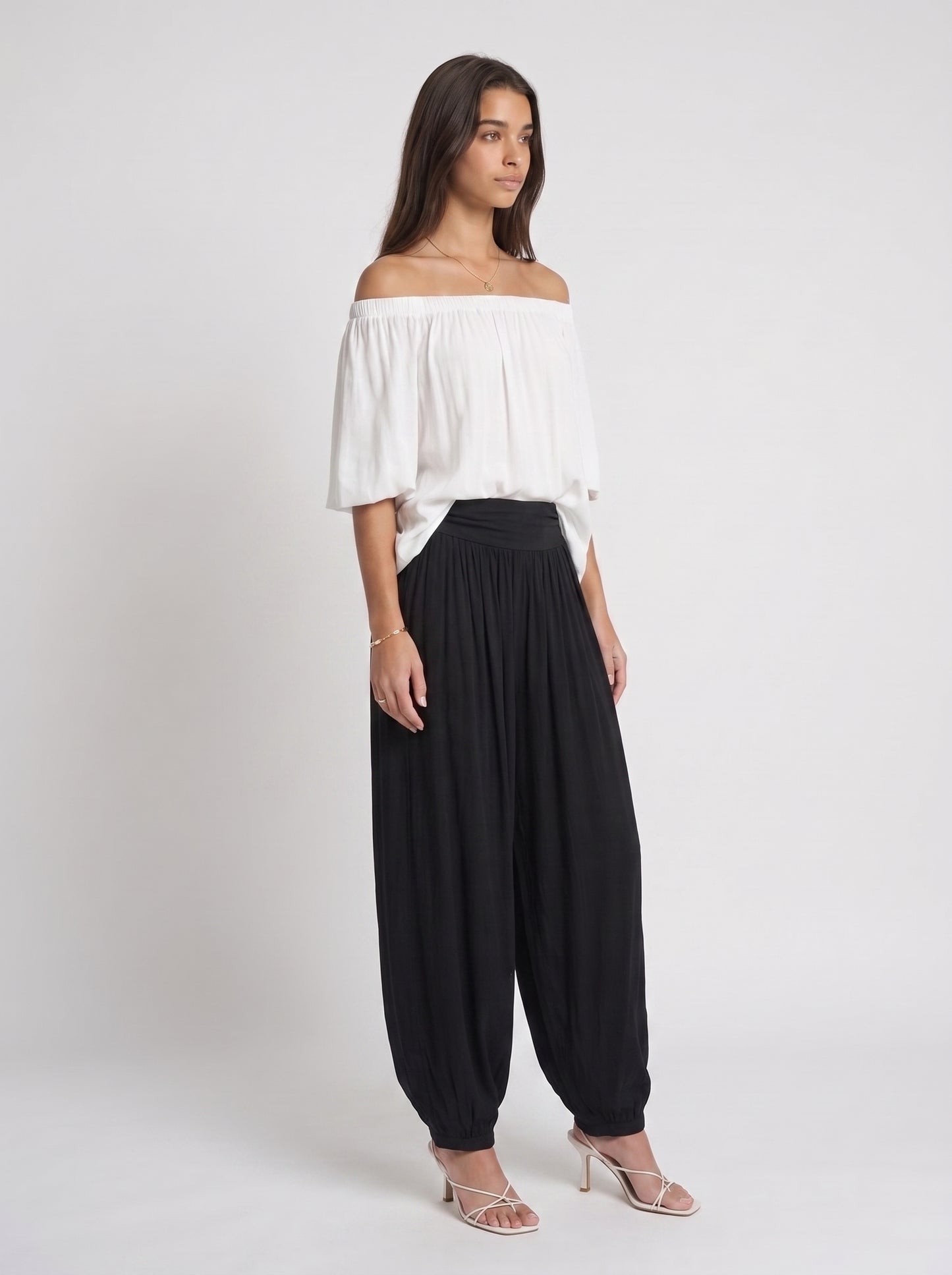 Saga | Set vit/svart