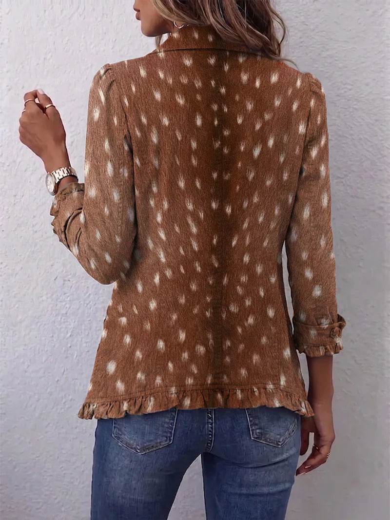 Nicolasa™ — Giacca animalier macchiata marrone con volant, vista posteriore